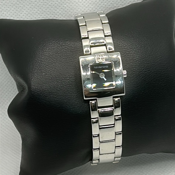 Ladies Hot Diamonds Watch - Picture 7 of 15